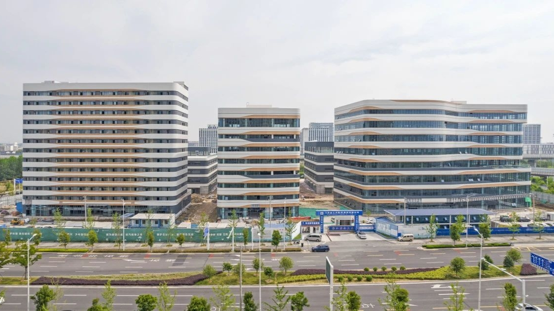 常春藤人才港(AIGC)OPC社区 - 1